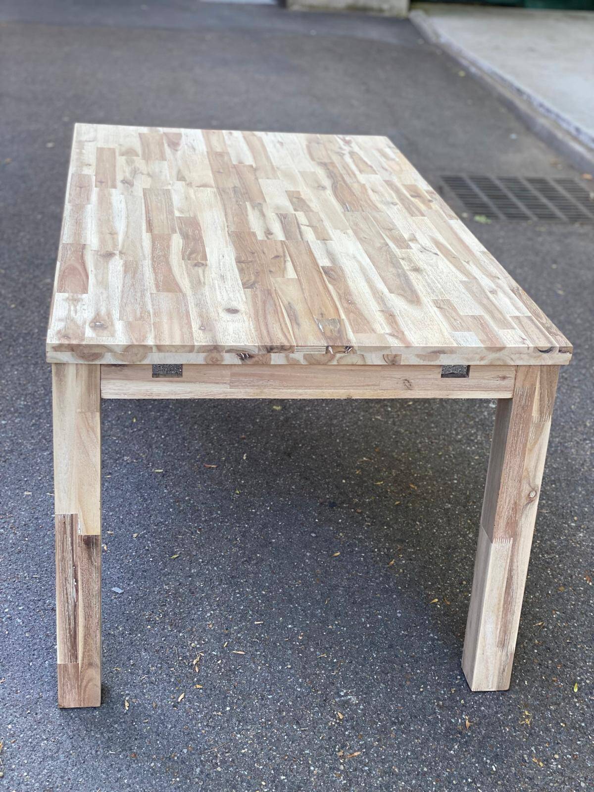 Large extendable Scandinavian dining table made of stripped solid acacia 160-26