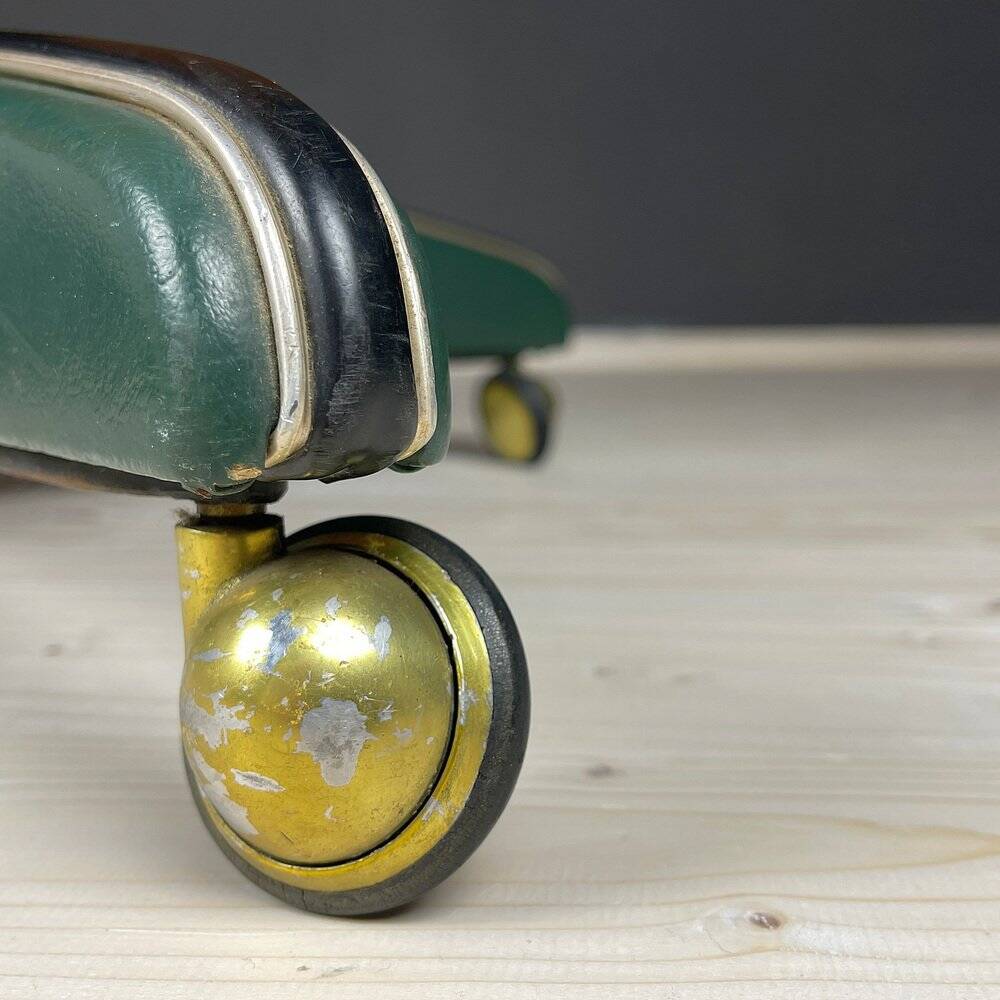 Mid-century green swivel office chair attributed to Umberto Mascagni, Italy, 1950s.