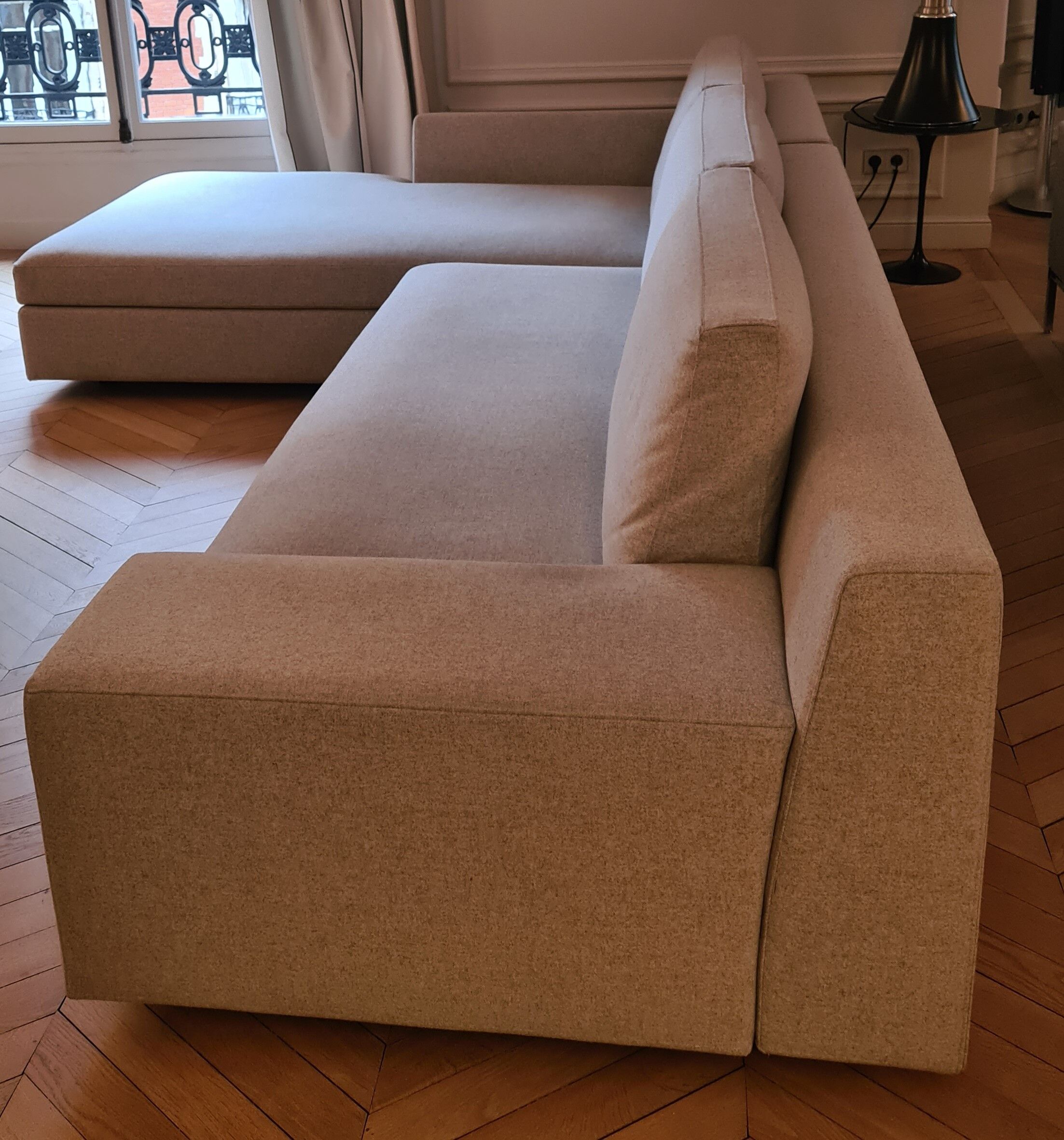 Sofa Philippe STARCK Mister, light grey, by Cassina
