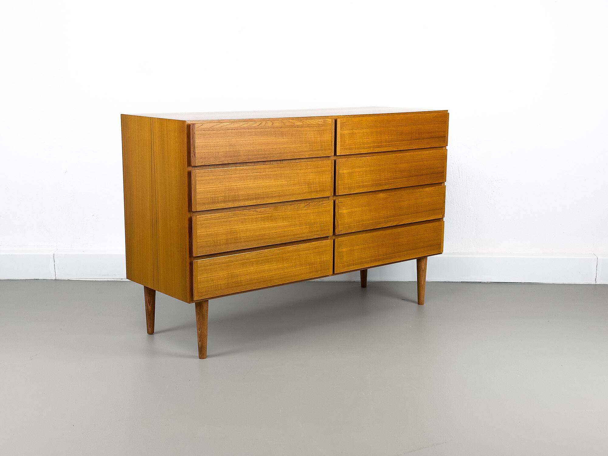 Commode danoise à 8 tiroirs en teck d'Omann Jun, 1970