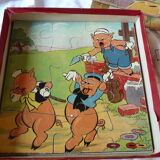 box of 6 wooden puzzles the 3 little walt Dizney pigs