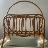 Porte revue vintage en rotin