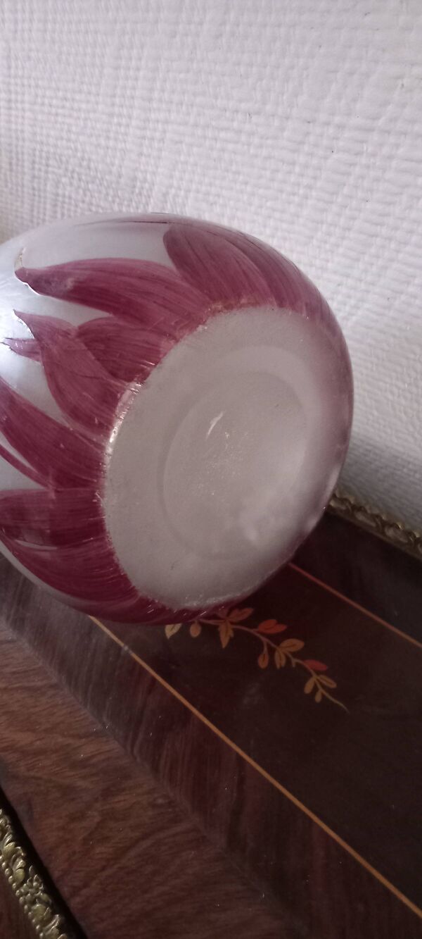 vase en pâte de verre série rubis signée LEGRAS