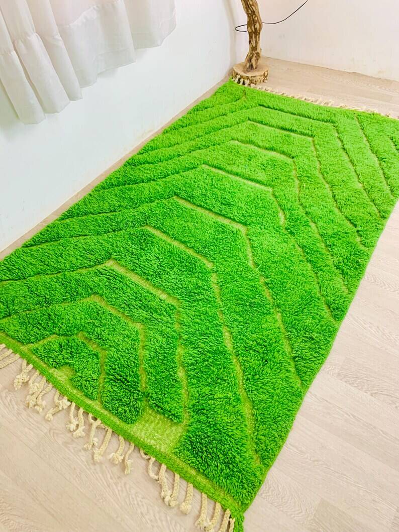 Traditional handmade Berber rug 250cm x 150cm