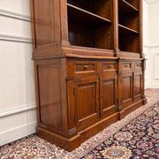 Large classic English Eichholtz bookcase
