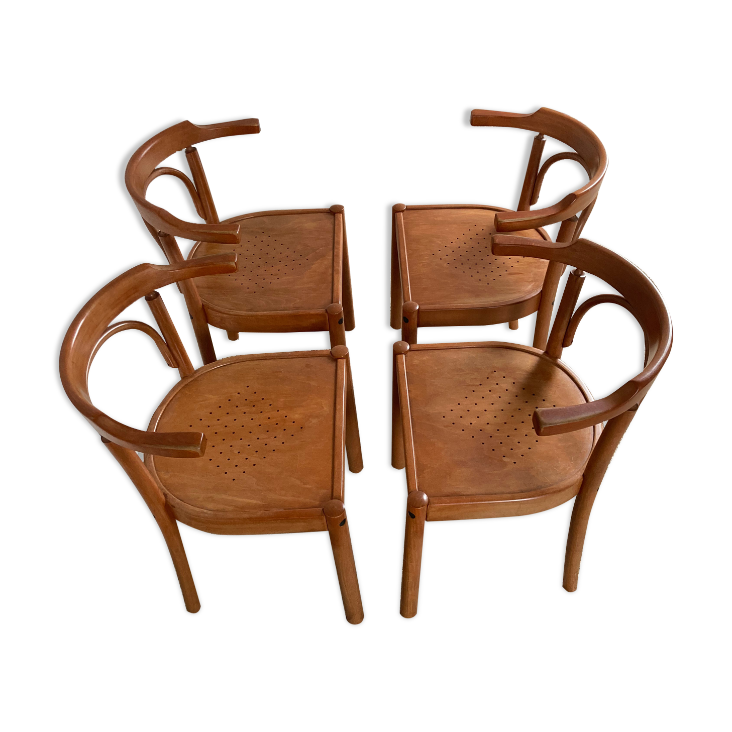 Lot 4 chairs