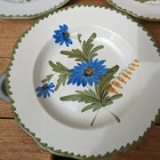 Set of 3 decorative deep plates with floral decoration