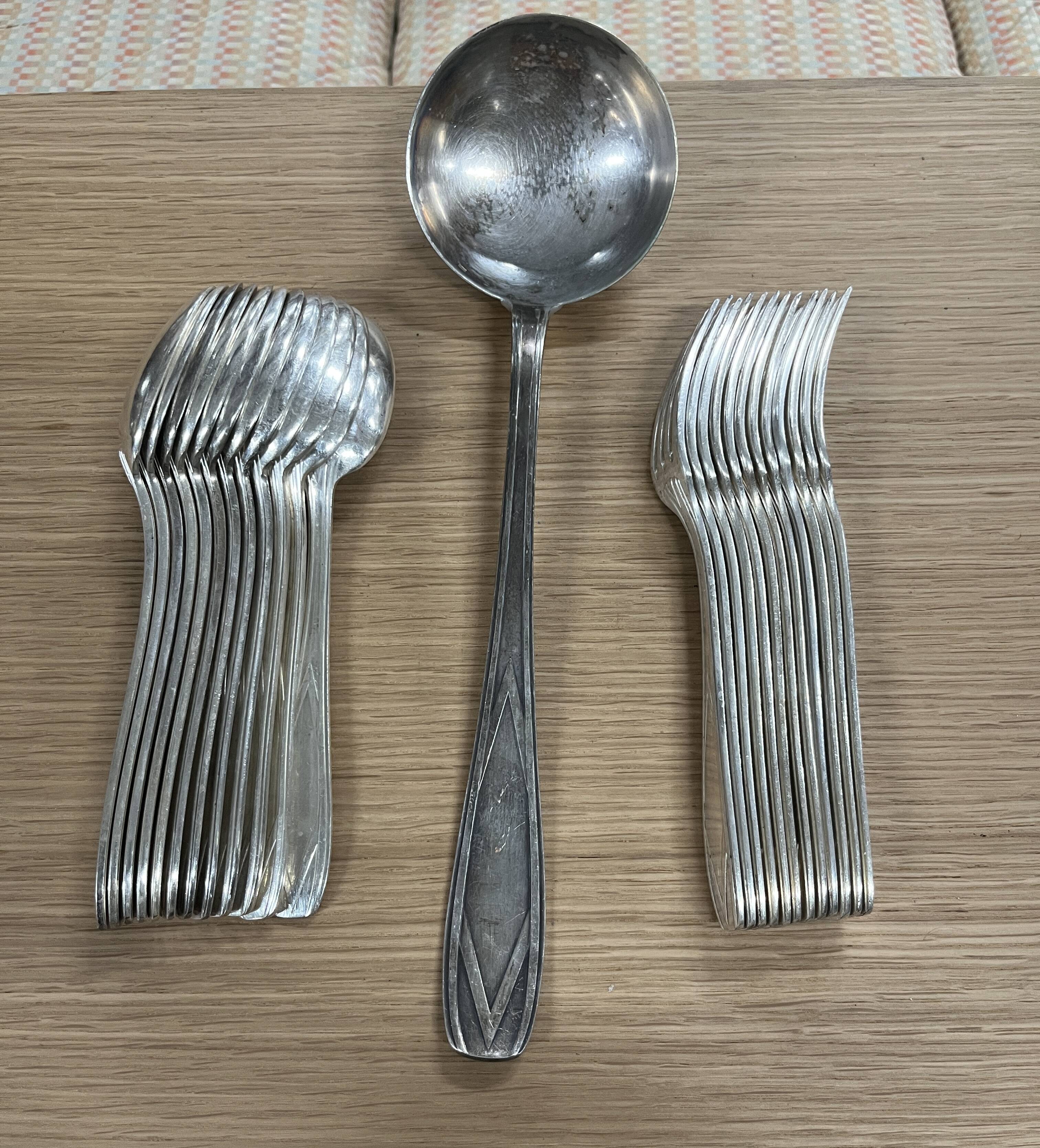 Art Deco silver-plated 25-piece dinner service