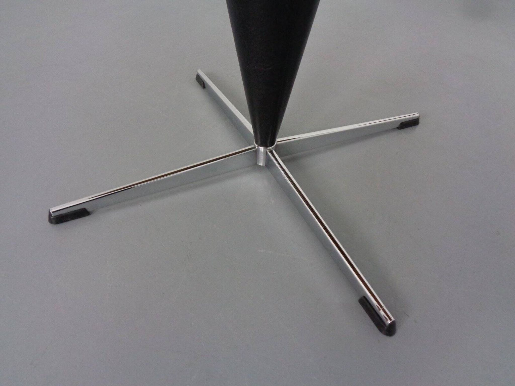 Early Cone Table by Verner Panton for Plus-Linje, 1950s