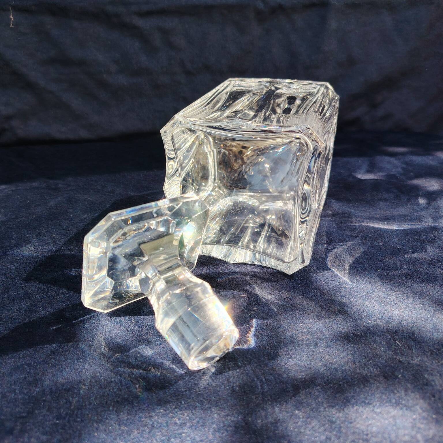 Whiskey decanter, crystal, Harcourt 1841, Baccarat