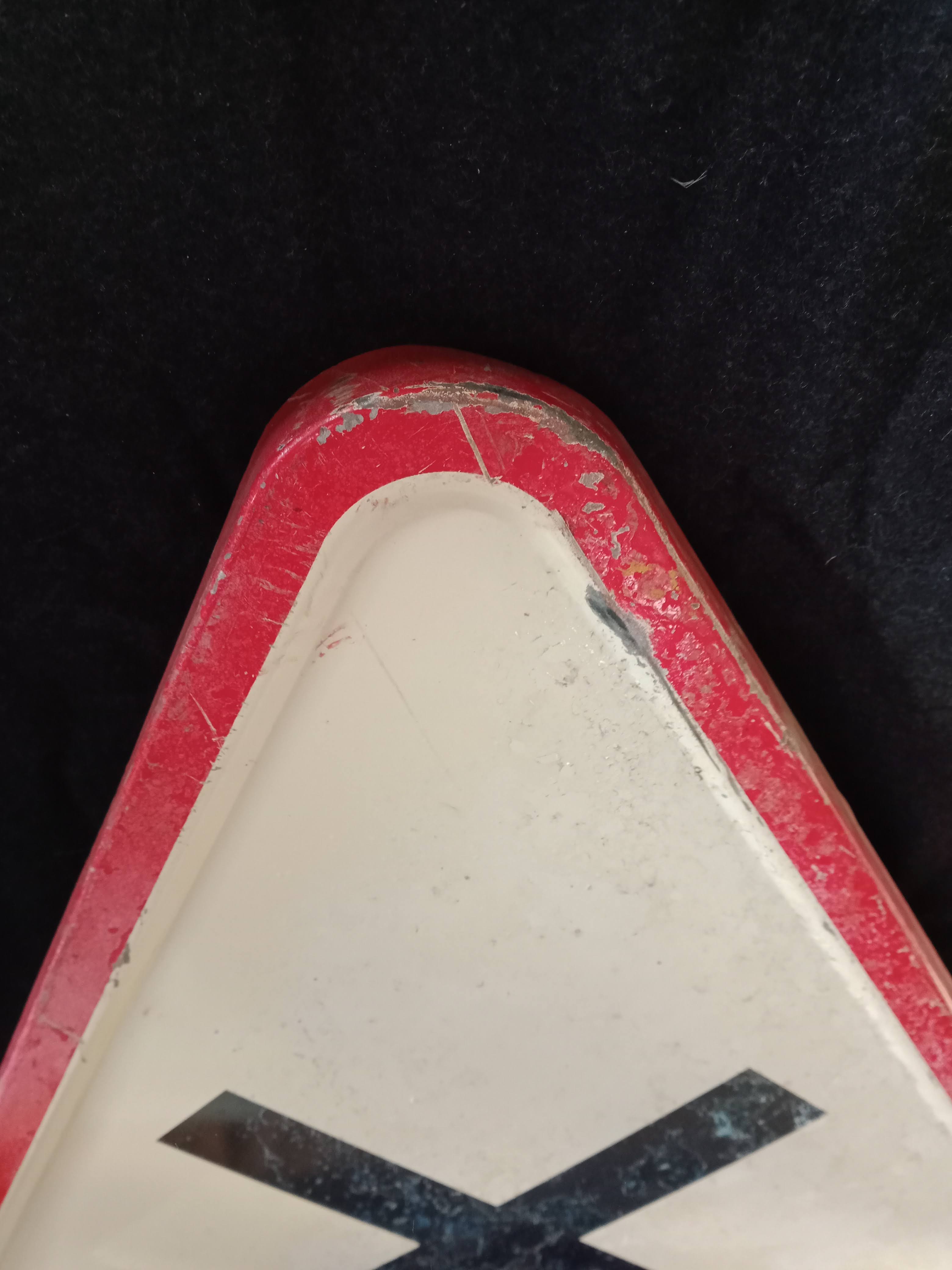 Old crossing road sign