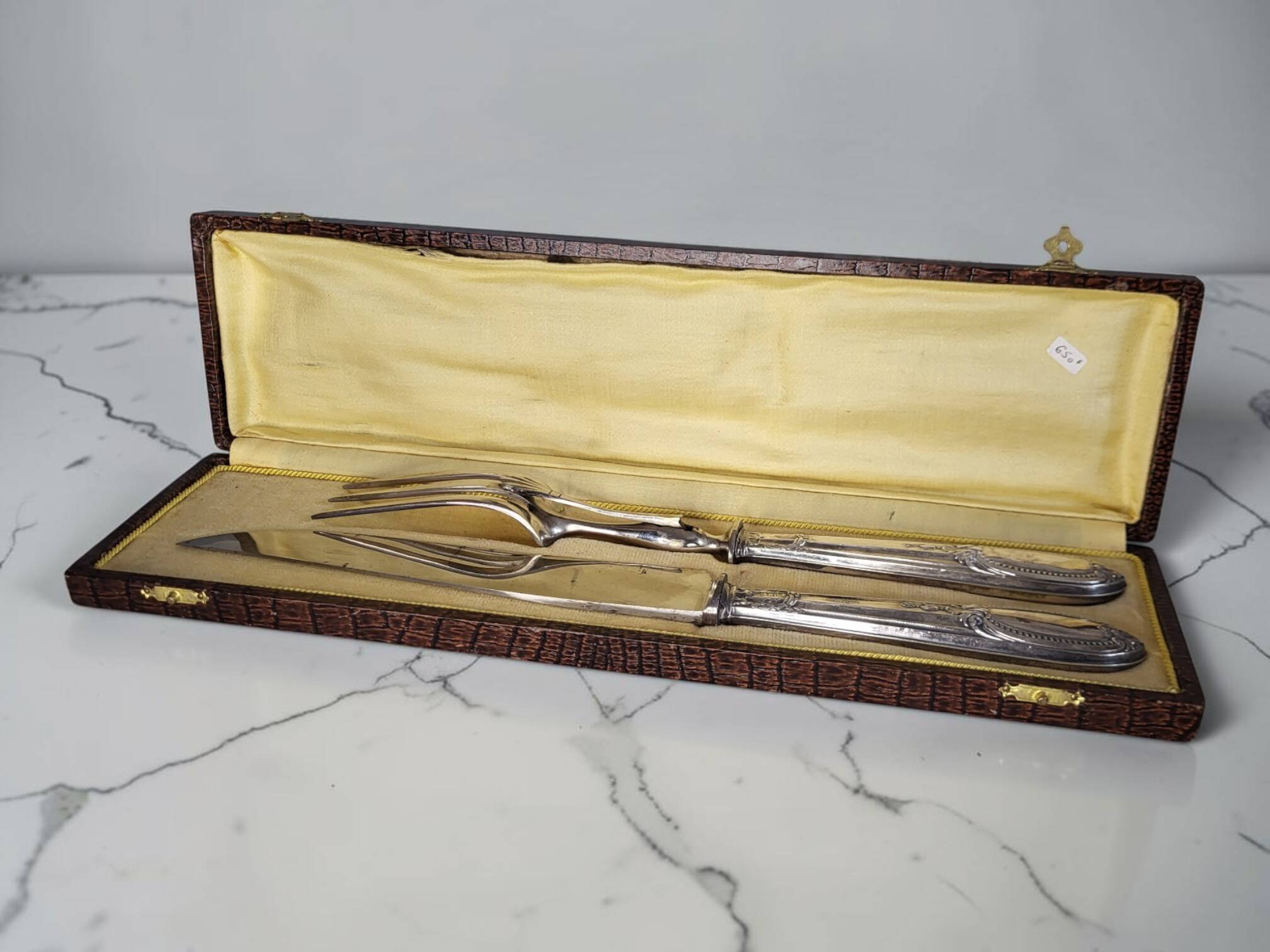 Silver serving cutlery