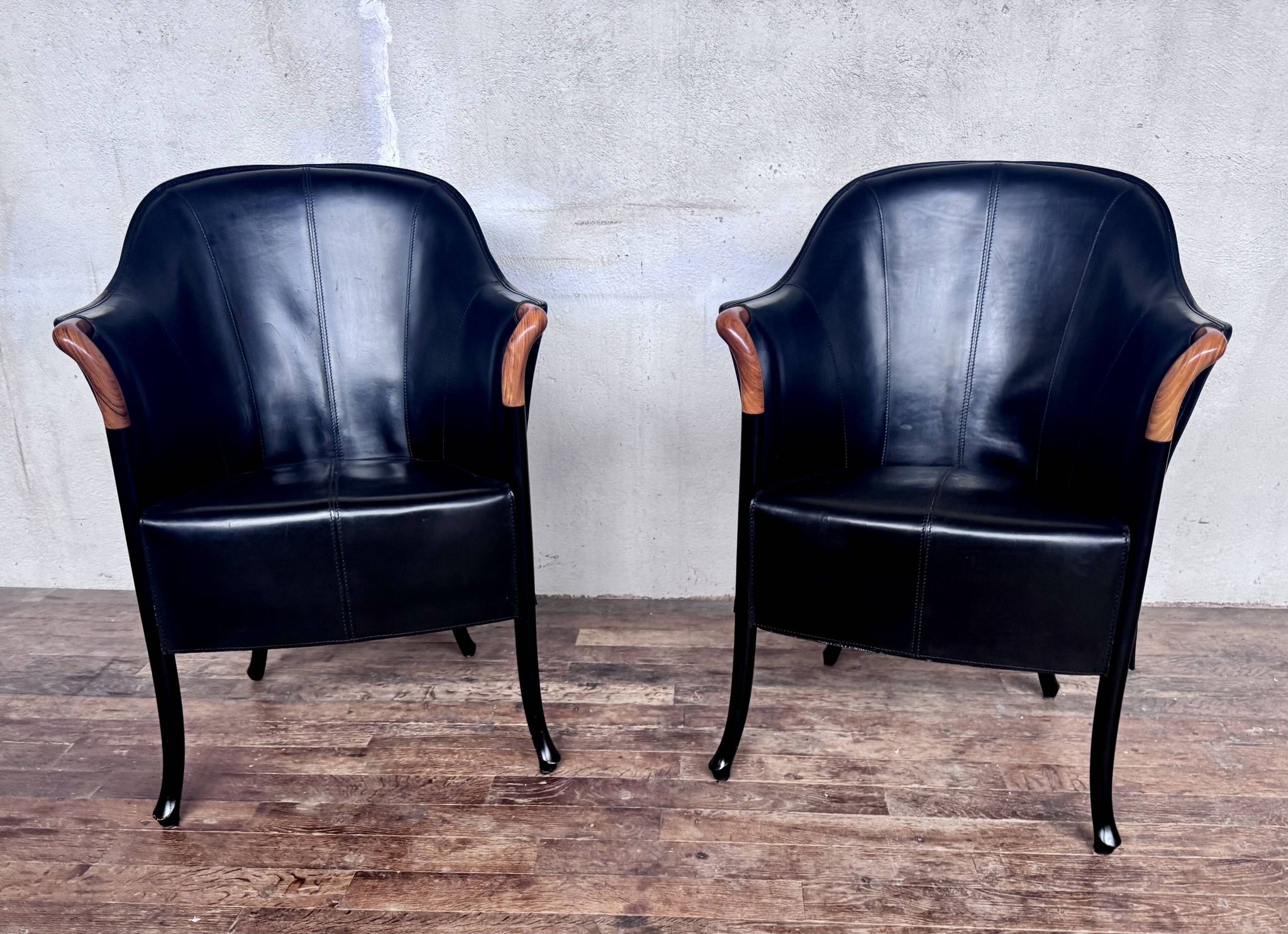 2 designer armchairs by Umberto Asnago for Giorgetti Italy