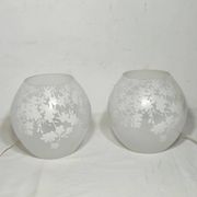 Par de lámparas de cristal. España, 1990s.