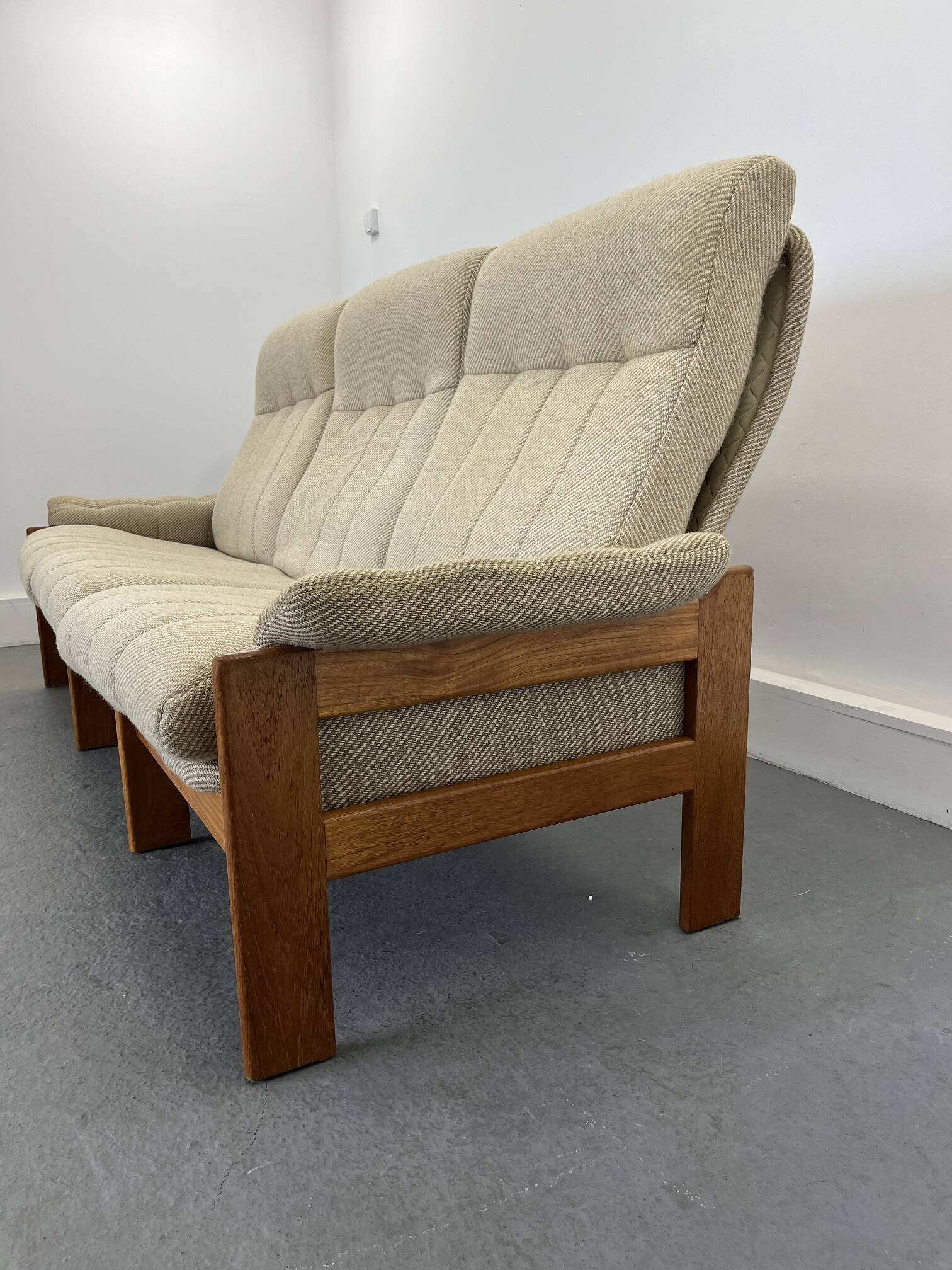 Svend Skipper Mobel Skippers Danish Mid-century Beige ,teak Sofa,1960s