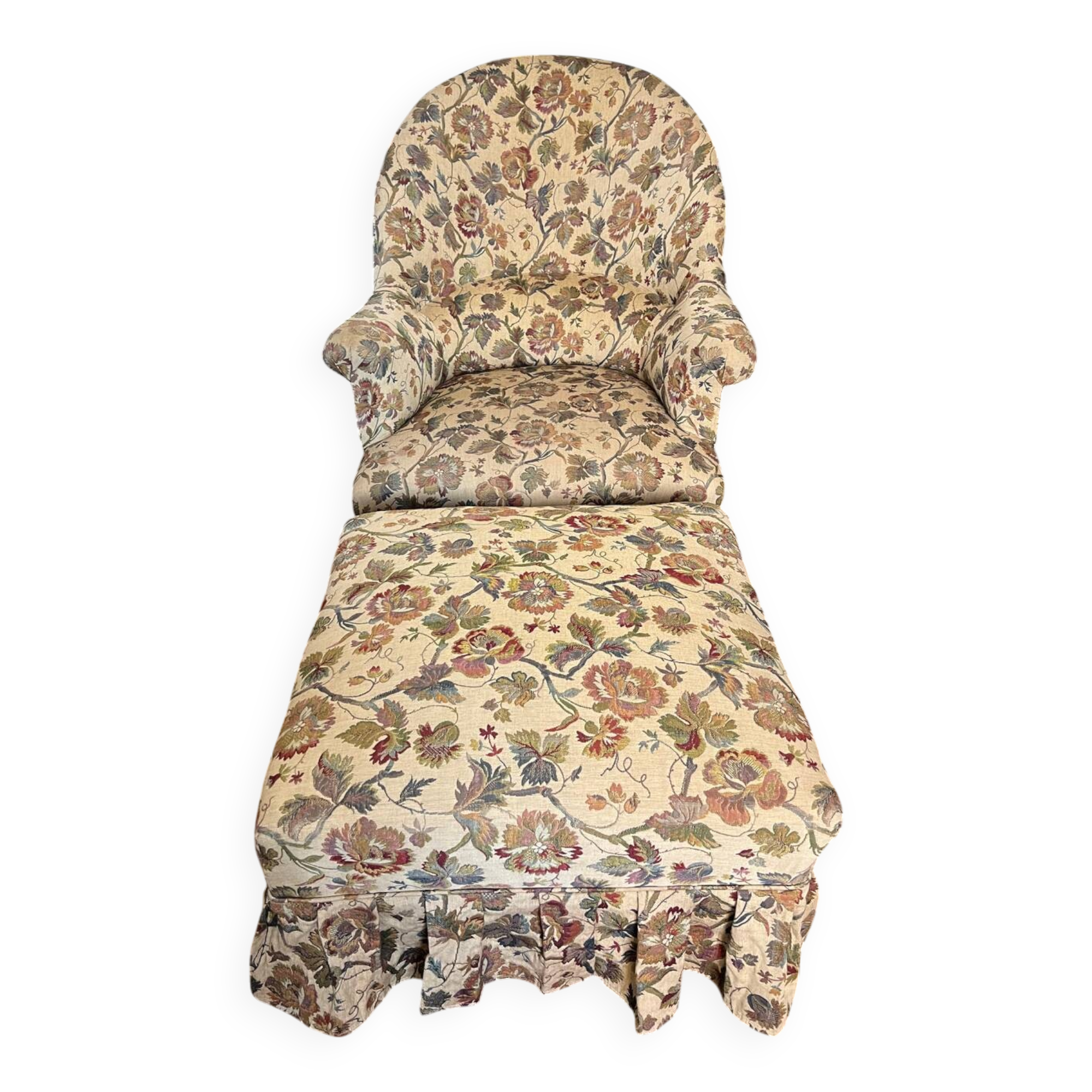 Armchair with pouf, cozy