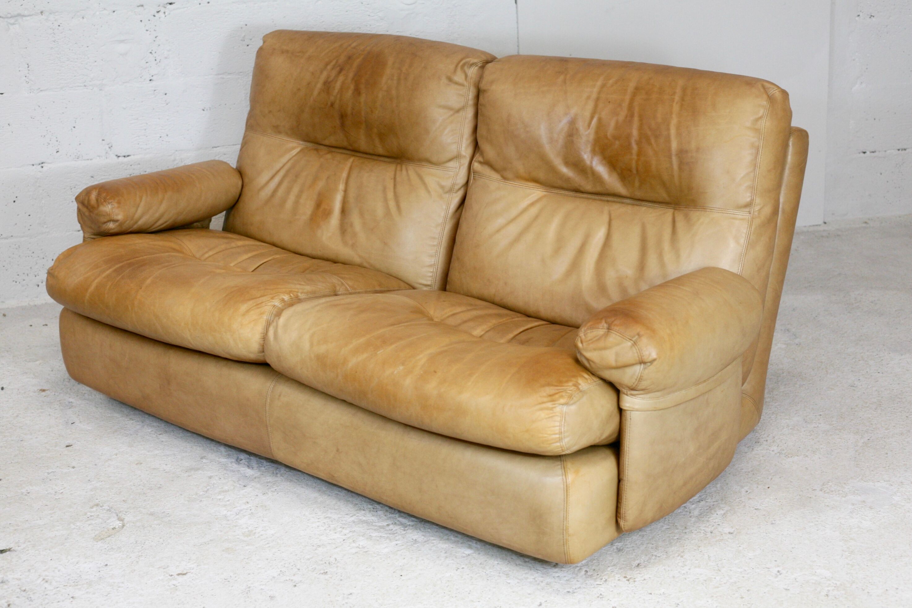 Leather sofa, Albany model, late 70's, Roset edition