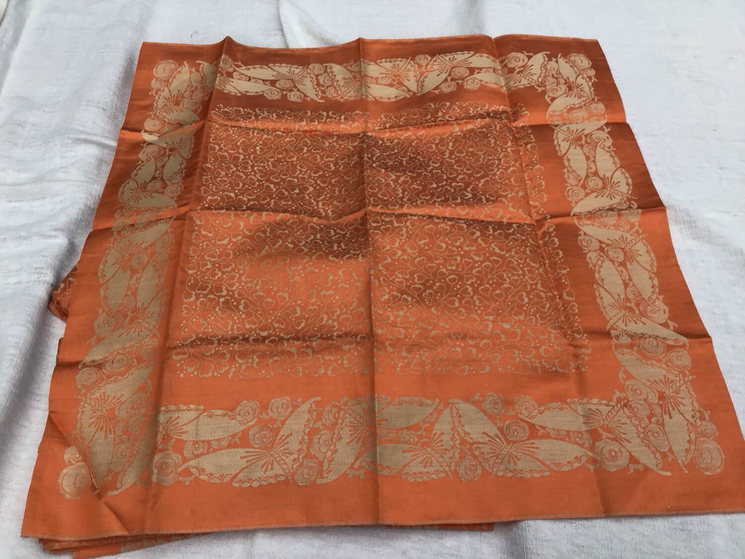 Coral butterfly tablecloth and 12 napkins