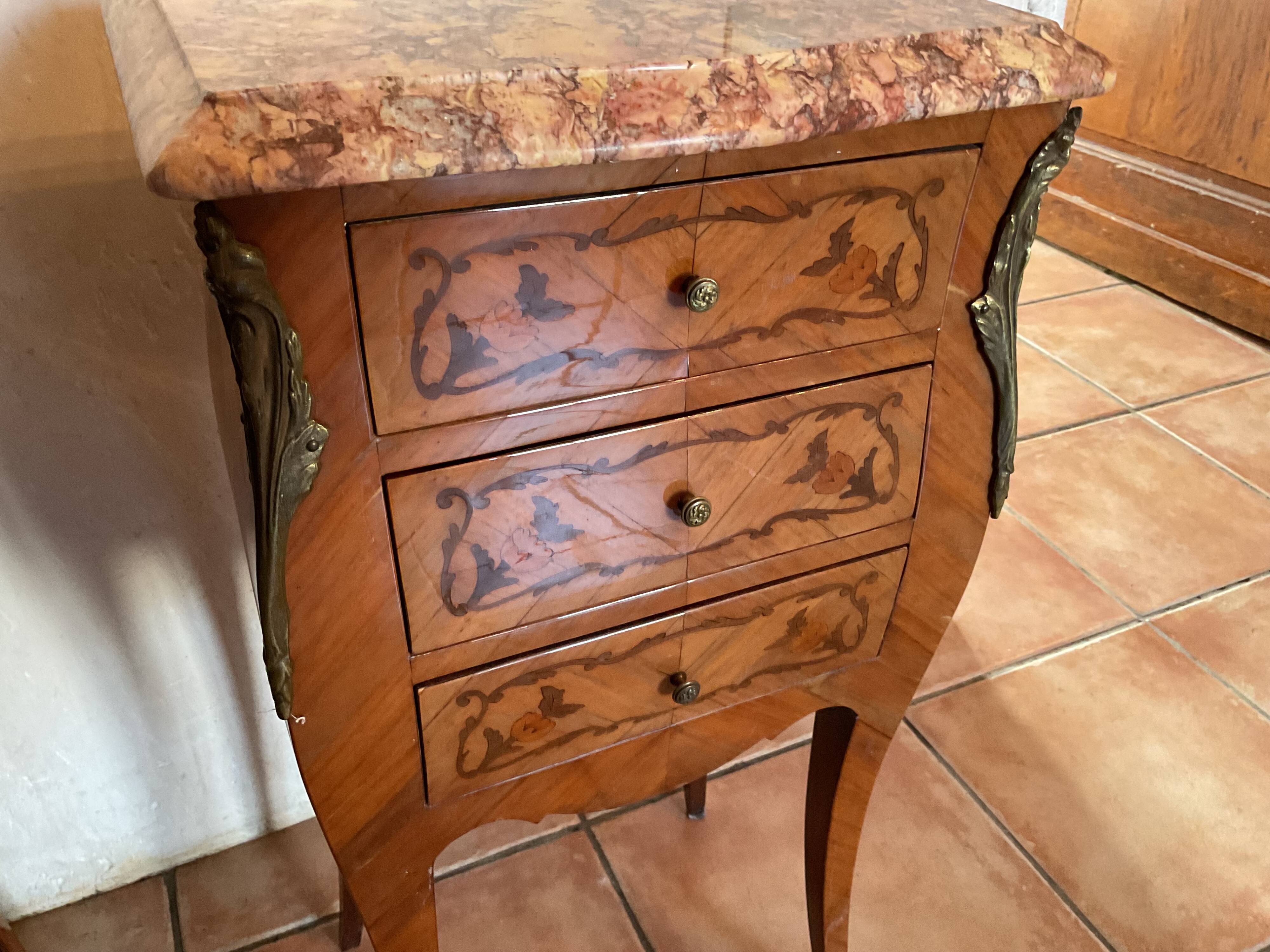 Paire de table de chevet Louis XV marqueterie an20