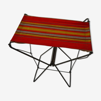 Tabouret vintage pliant camping en toile rouge à rayures