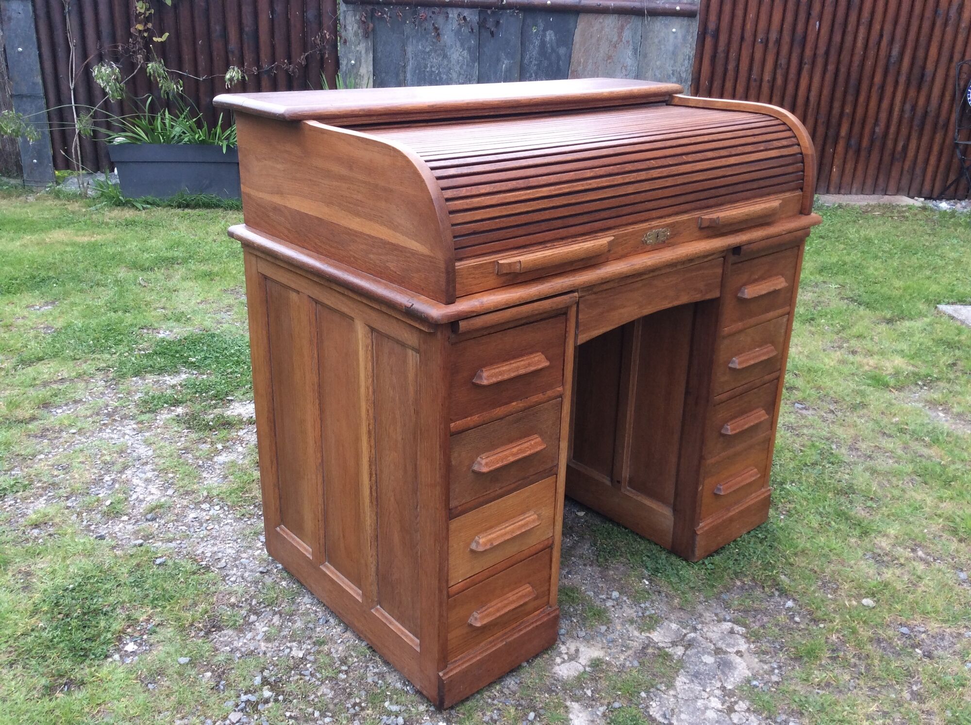 Old Angus London brand double-box sliding cylinder curtain desk.