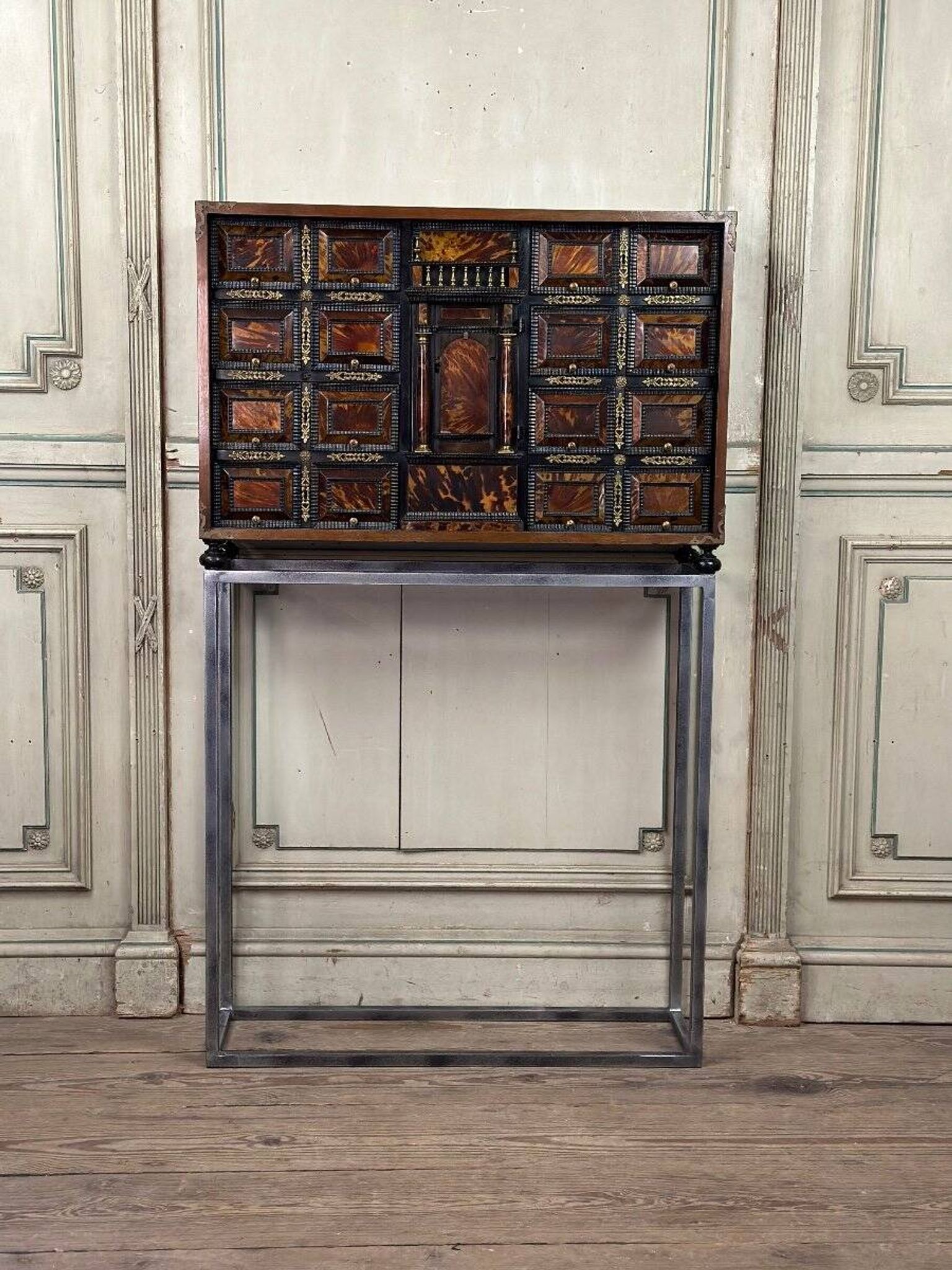 Cabinet in blackened wood and blond tortoiseshell, Italy, late 17th century