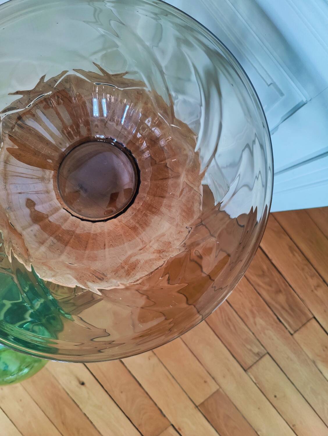 Smoked glass dish