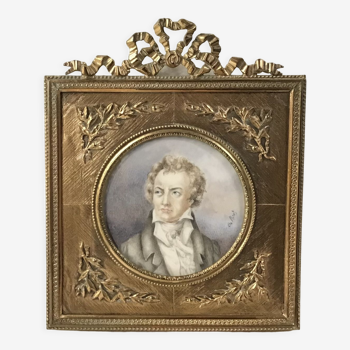 Miniature representing a gentleman signed Clo Moret