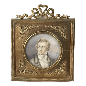 Miniature representing a gentleman signed Clo Moret