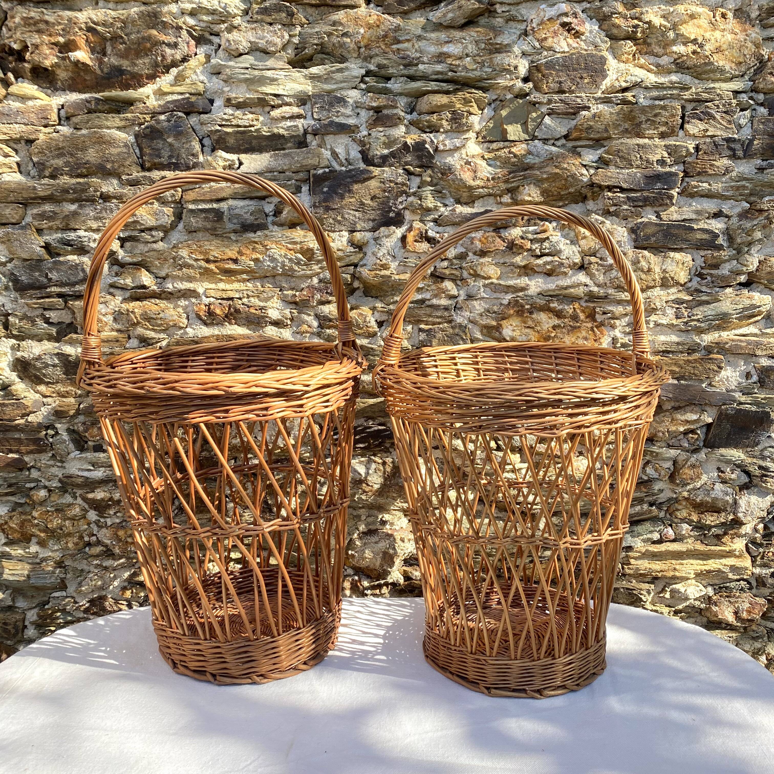 Panier haut vintage en osier