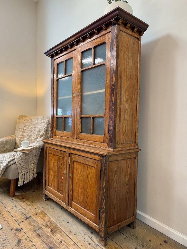 Vintage wooden display cabinet / wardrobe