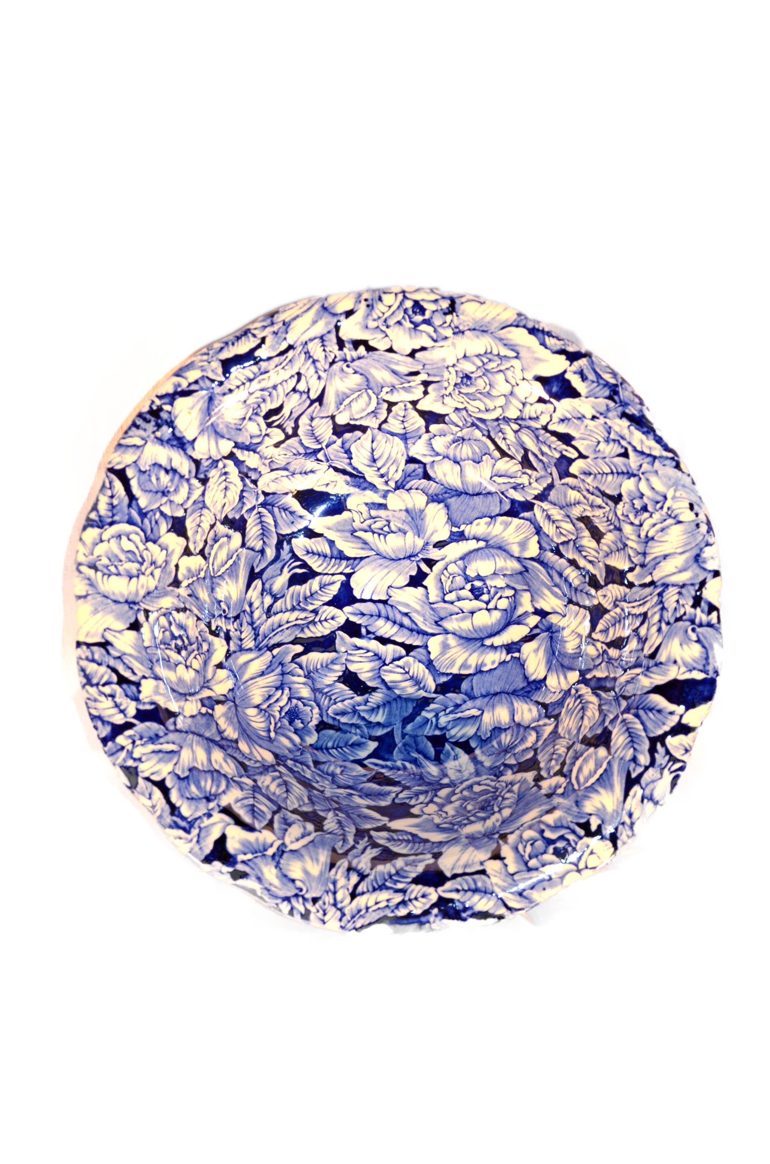 Vintage toilet service Victoria Ironstone Staffordshire (United Kingdom)