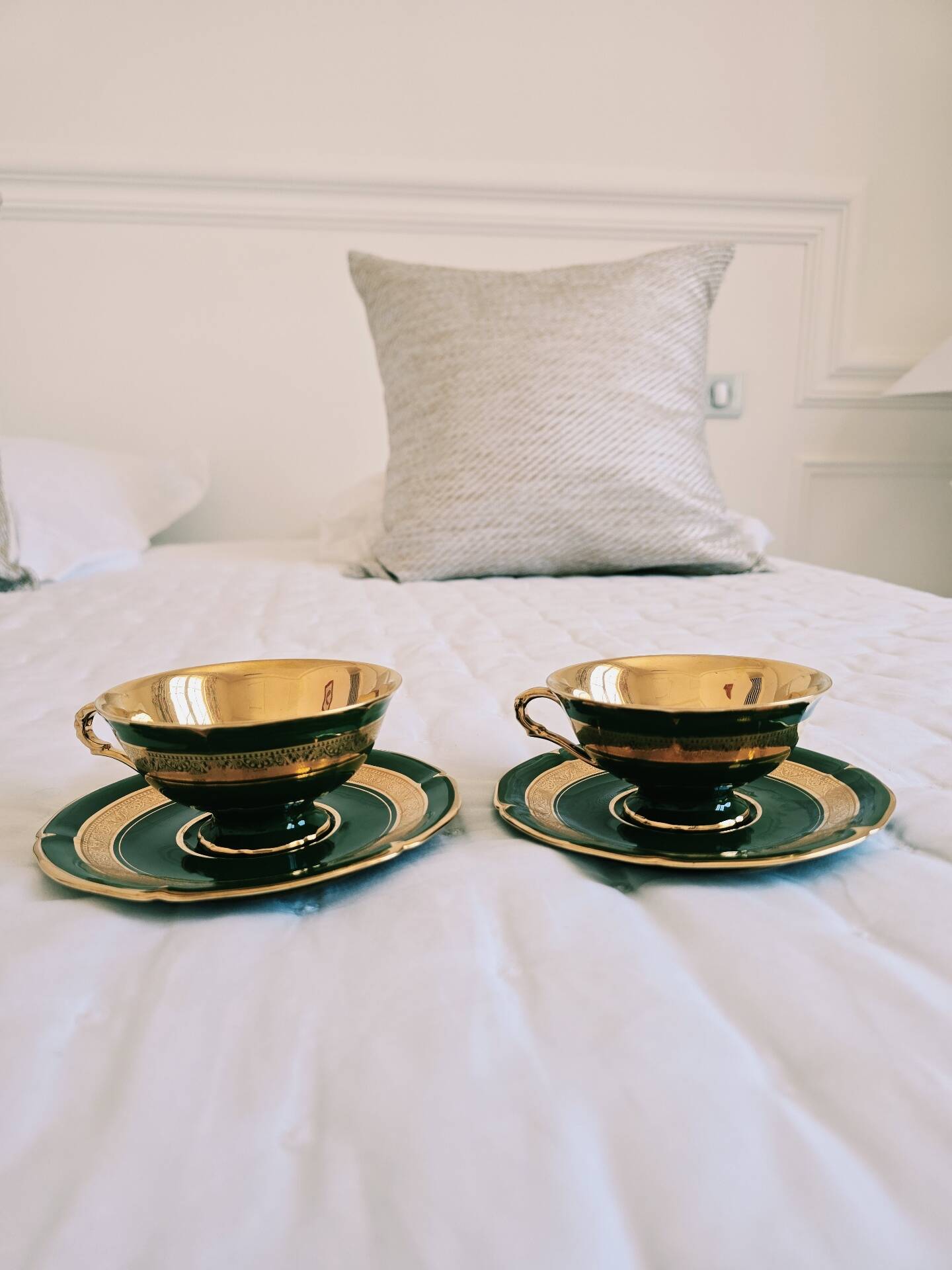Pair of cups Lengle Limoges France