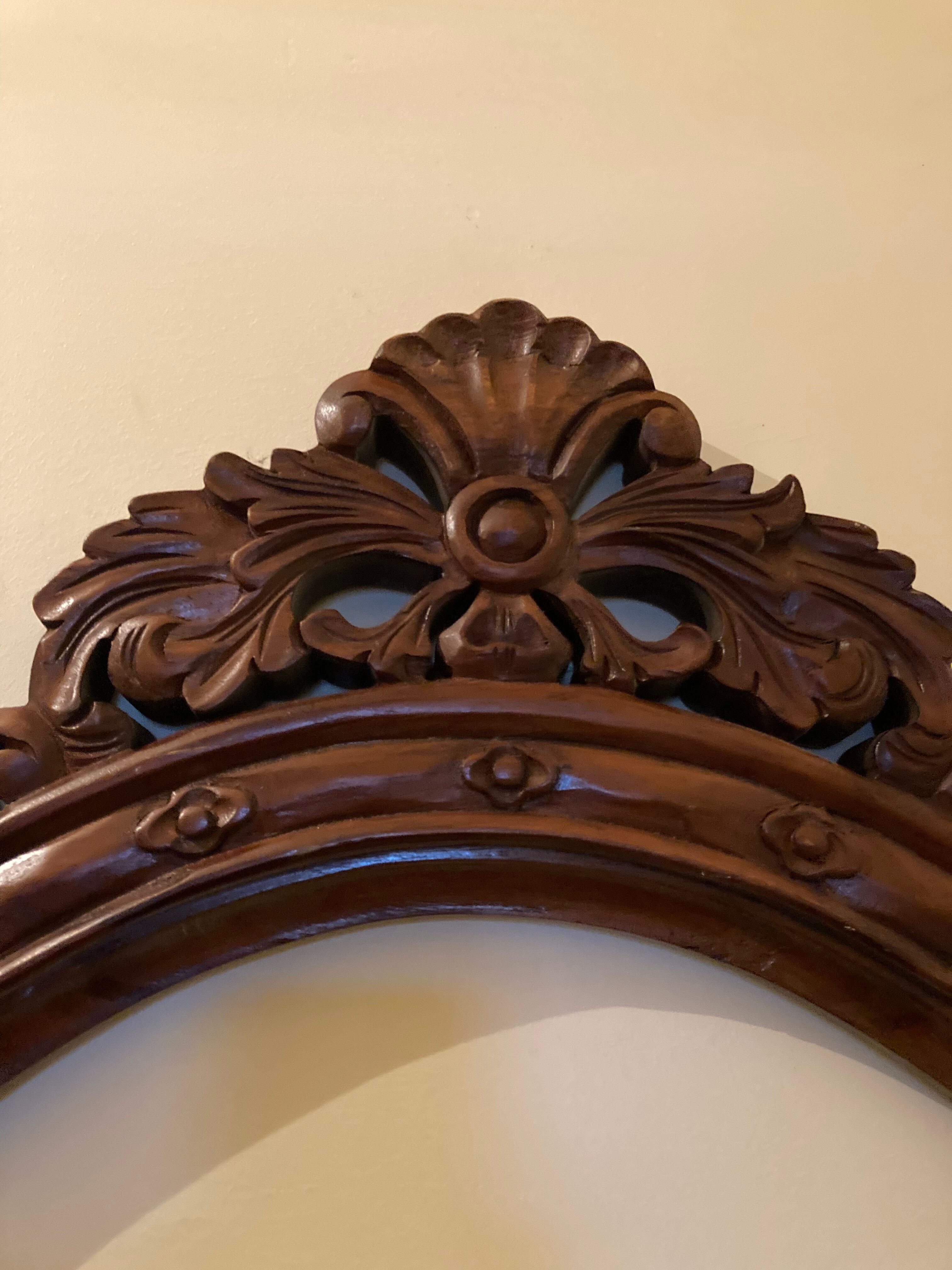 Wooden oval frame