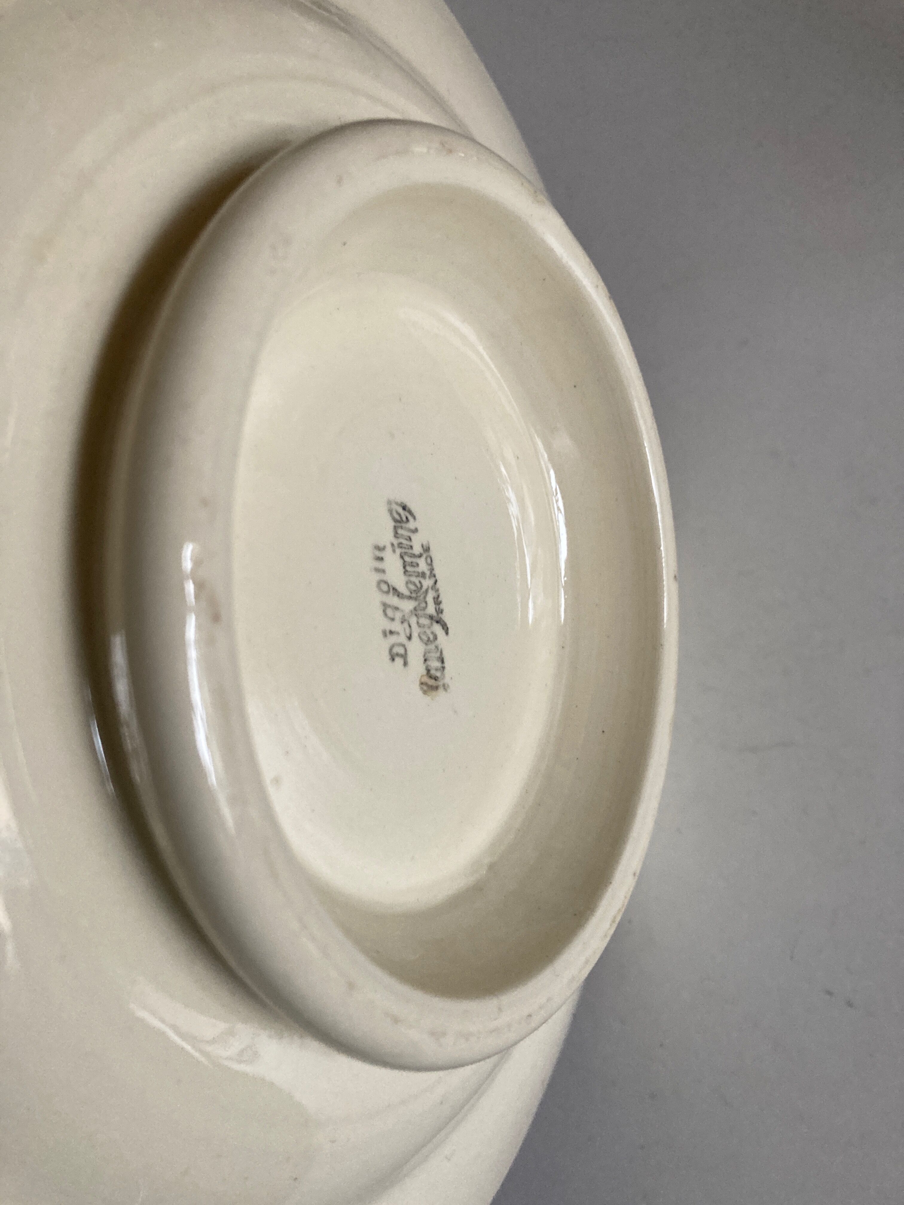 Sarreguemines ivory ivory pastry plate with godrons