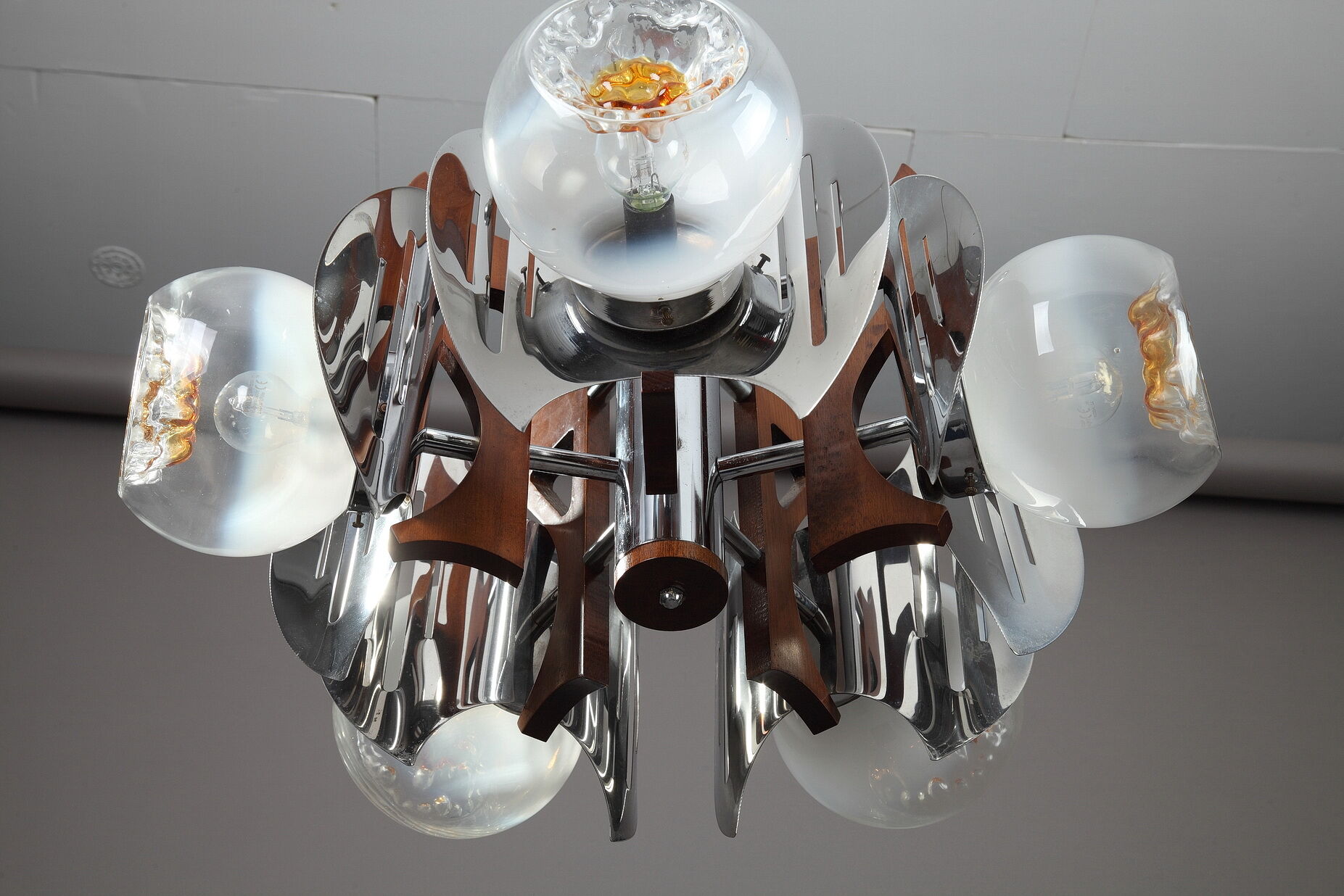 Mazzega chandelier in murano glass, chrome and wood, 1970's