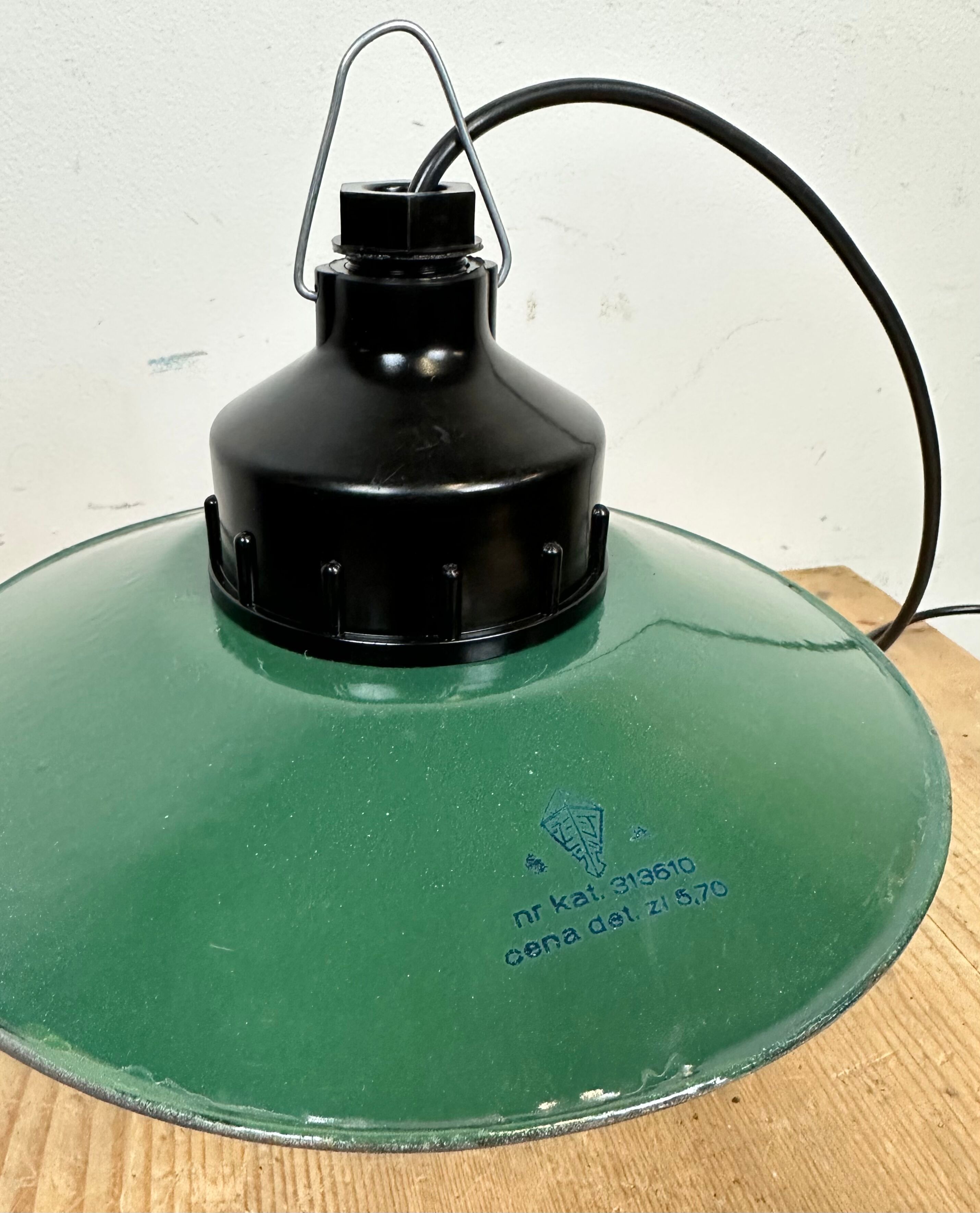 Industrial bakelite green enamel pendant light with ribbed glass, 1970s