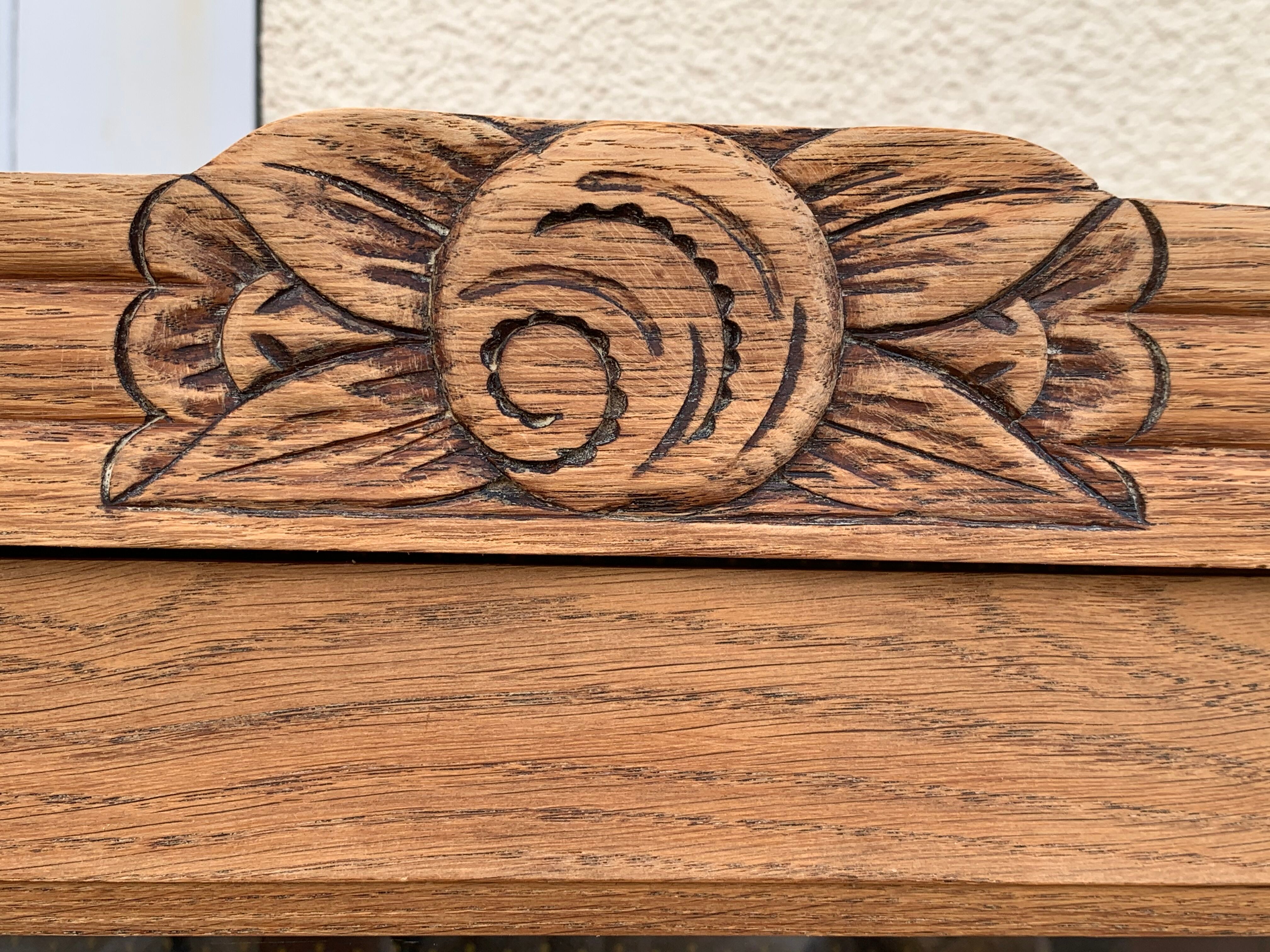 Art Deco asymmetrical glass Parisian wardrobe 1930