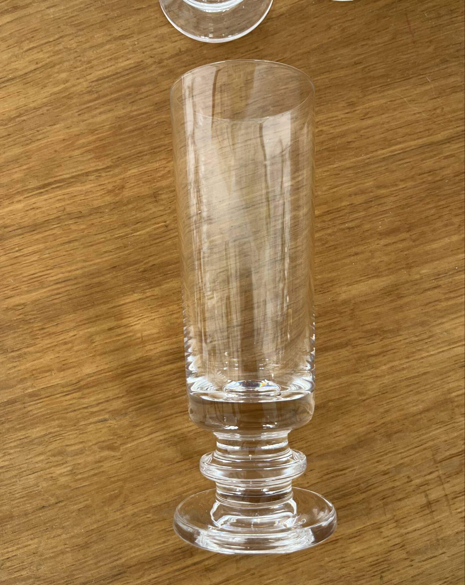 Set of 8 vintage crystal champagne flutes from Sèvres.