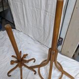 Parrot coat rack