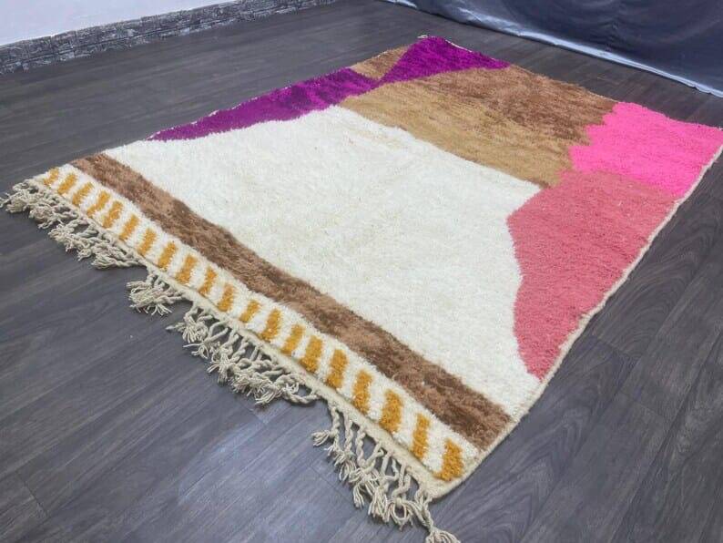 Traditional Moroccan Atlas wool rug size 350 x 150 cm