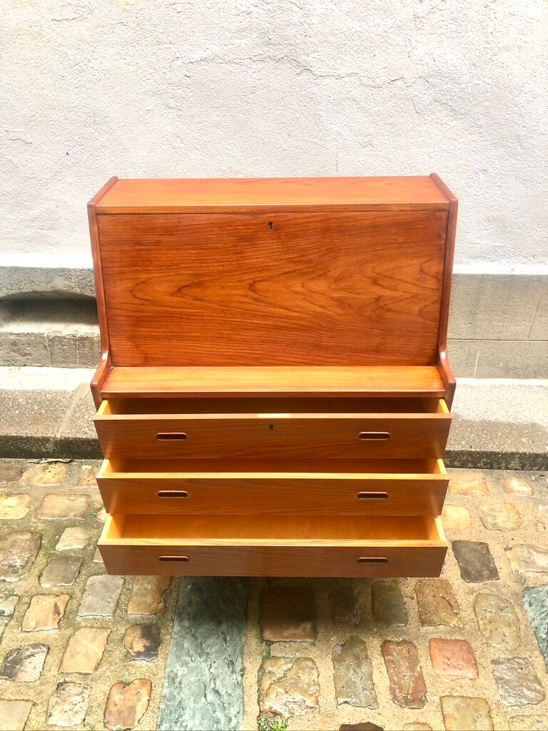 Secretary by Arne Wahl Iversen Denmark 1960