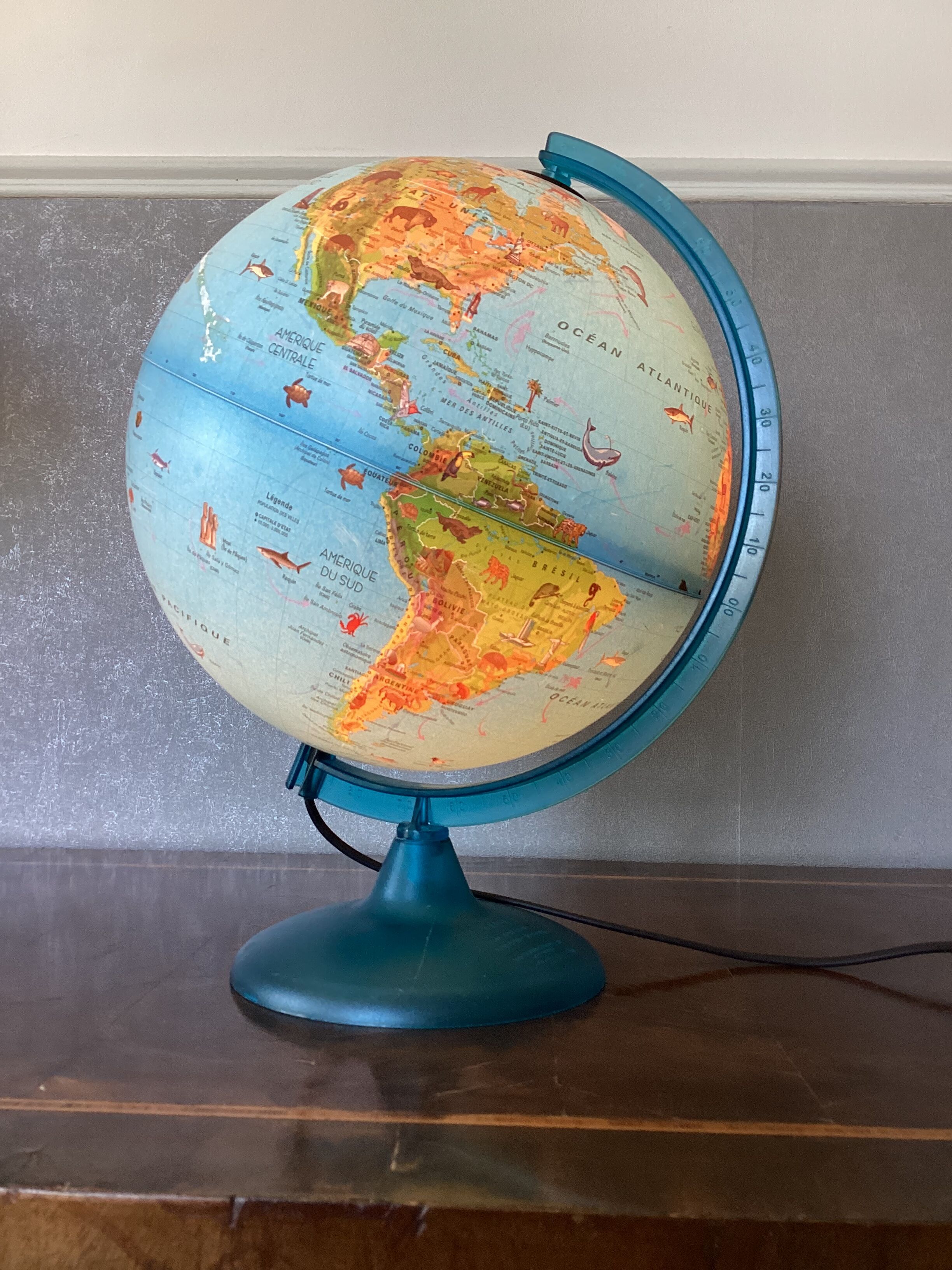 Luminous globe made in Italy