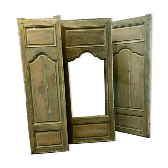 Three elements of oak panel panel has 18th century molded frame