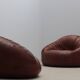 Canapé et fauteuil en cuir Pangolin par Egg Designs