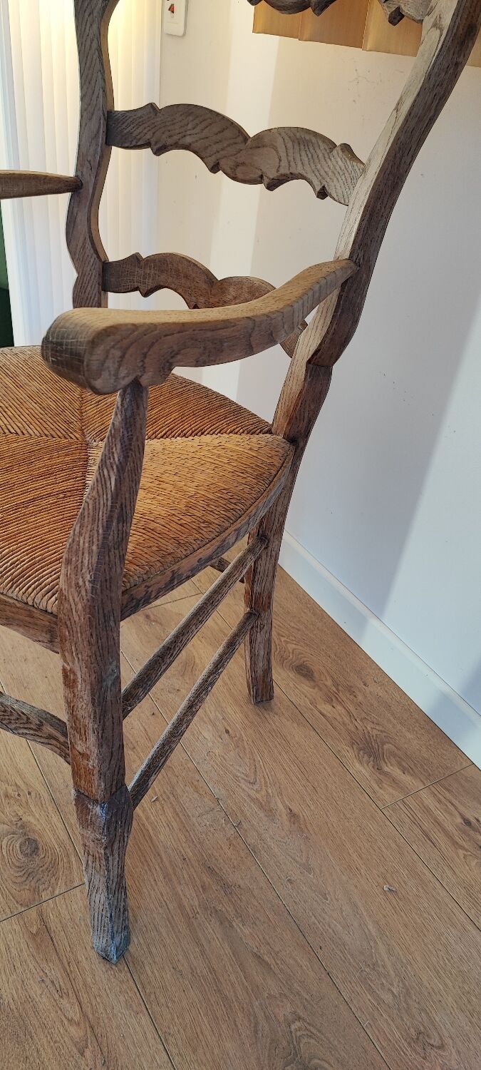 Wooden armchair and mulched seat