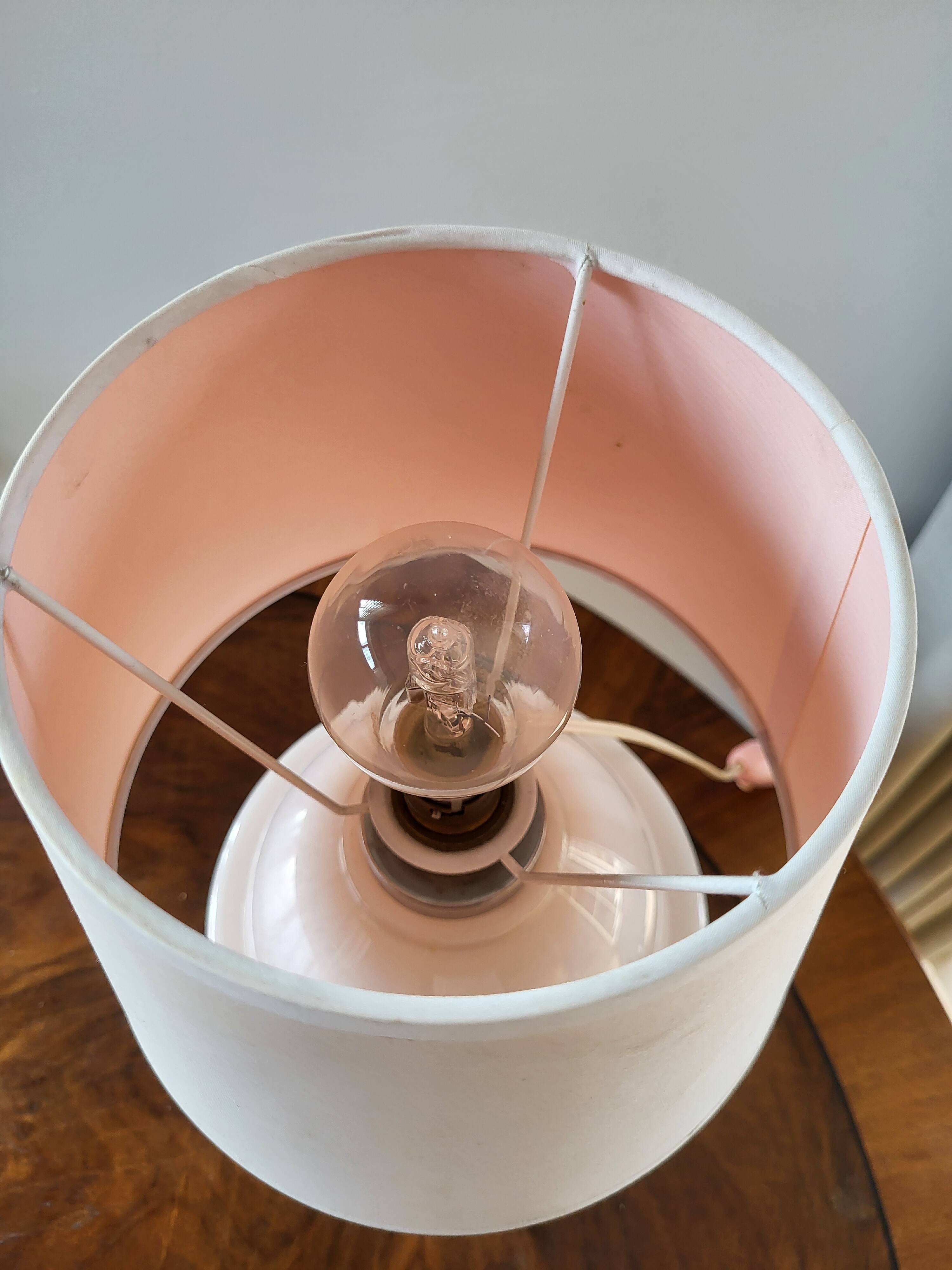 Lampe à tafel art déco, verre clichy rosé avec couleur goudkleurige afwerking, Frankrijk