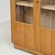 Armoire d'école vitrée en chêne 1960