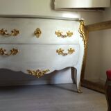 Commode style Louis XV
