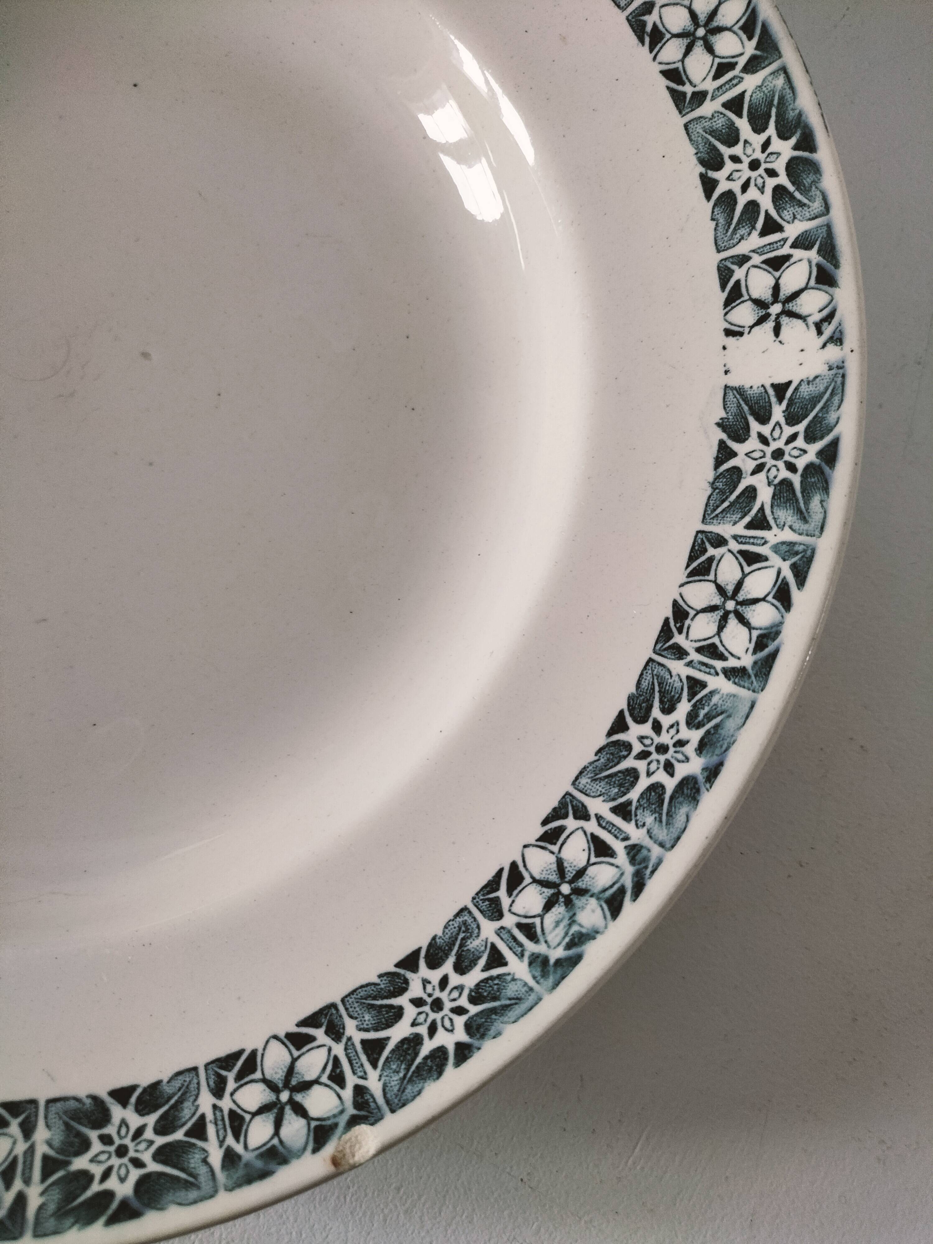 Trio of plates (2 soup plates, 1 dinner plate) Longchamp René, duck egg blue decoration